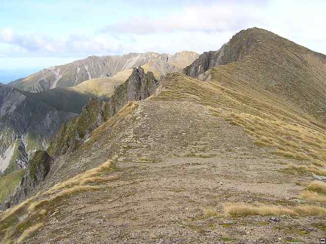Ruahine - Sunrise Hut 067.jpg